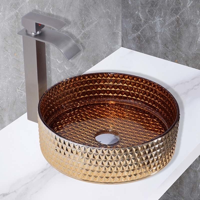 Lavatório de vidro montado na bancada da cozinha em revestimento galvanizado cor de ouro britânico